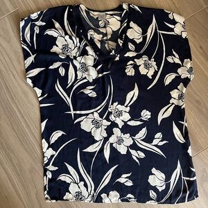 Kona Sol Navy and White Floral Tunic Top